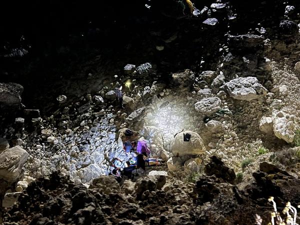 1688712830079.jpg Çanakkale’de şüpheli ölüm! Erkek arkadaşıyla gün batımını izlemeye gitti 32 metreden düşüp hayatını kaybetti - 2