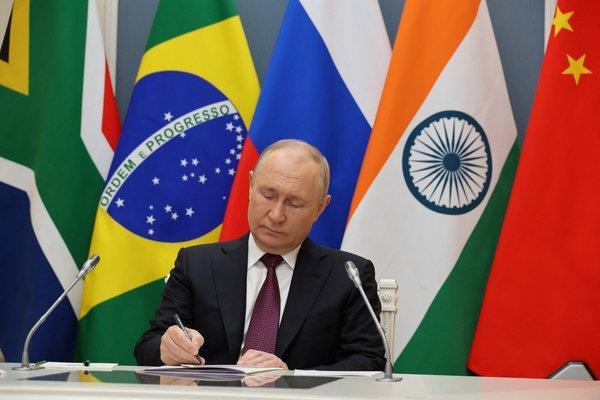 BRICS'e 6 yeni davet! ABD dolarının gücünü kıracak adım - 4