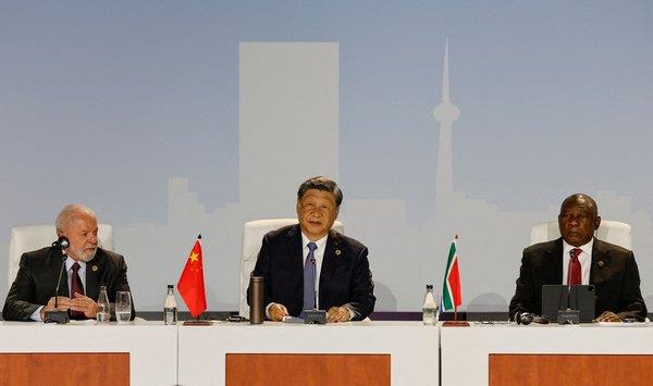 BRICS'e 6 yeni davet! ABD dolarının gücünü kıracak adım - 3