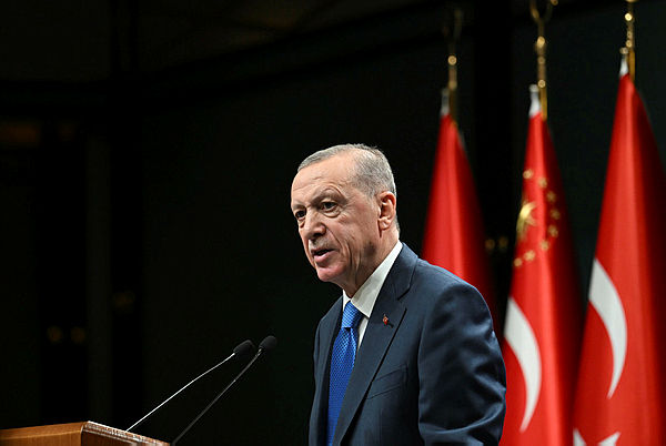 Başkan Erdoğan Kabine sonrası önemli açıklamalarda bulundu! Emekliye müjde, İsrail ve Filistin’e itidal çağrısı, ABD’ye net mesaj...