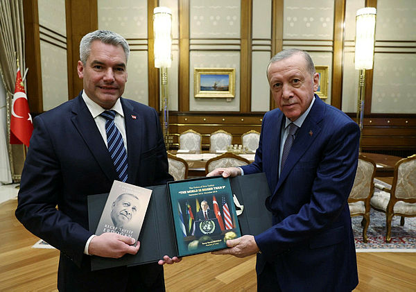 Başkan Erdoğan ve Avusturya Başbakanı Karl Nehammer ortak basın toplantısında açıklamalarda bulundu: Gazze'ye elektrik su verilmiyor hani insan hakları? - 6