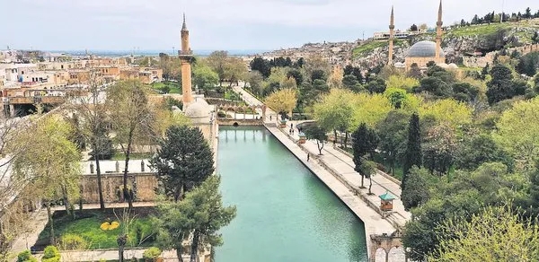 1701285072605.jpeg 1.5 milyarlık borcu bitirdi yüzlerce yatırımı hayata geçirdi - 1