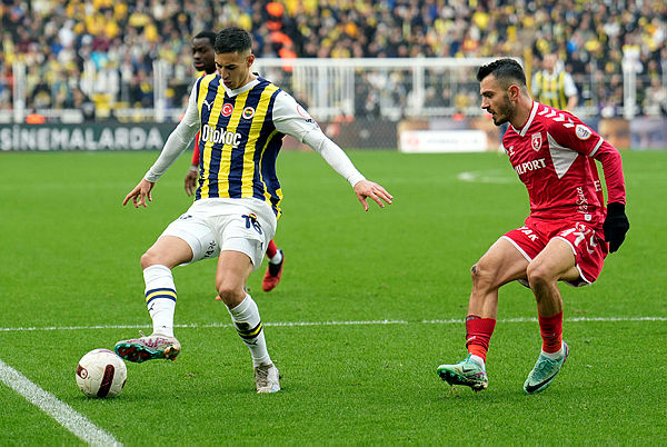 fenerbahce-yilport-samsunspor-maci-canli-anlatim-izle-super-ligde-zorlu-mac-1705847812904.jpg Fenerbahçe Kadıköy'de yara aldı! Fenerbahçe 1-1 Samsunspor (MAÇ SONUCU) - 2