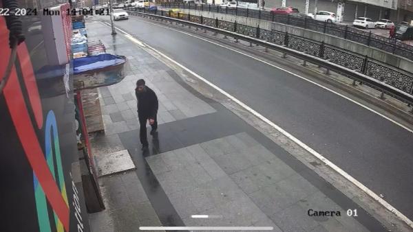 1705933838123.jpg Akılalmaz olay! Esenyurt'ta sokak sokak gezerek 10 kişi bıçaklayan saldırgan yakalandı - 1