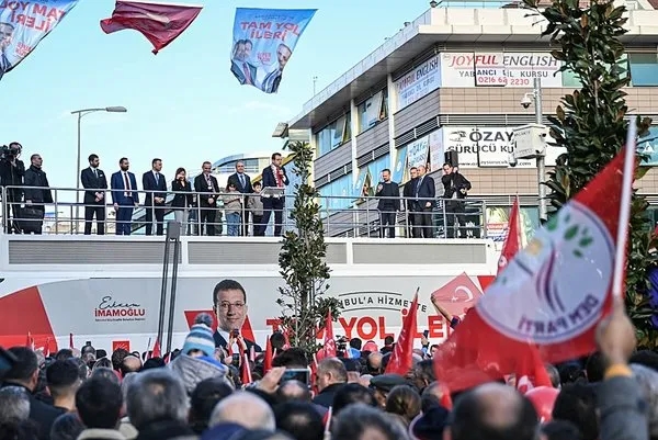 1709403019799.jpeg CHP ile DEM ittifakı derinleşiyor! Ekrem İmamoğlu'ndan DEM'li seçmene: Size layık olmaya çalışıyorum - 5