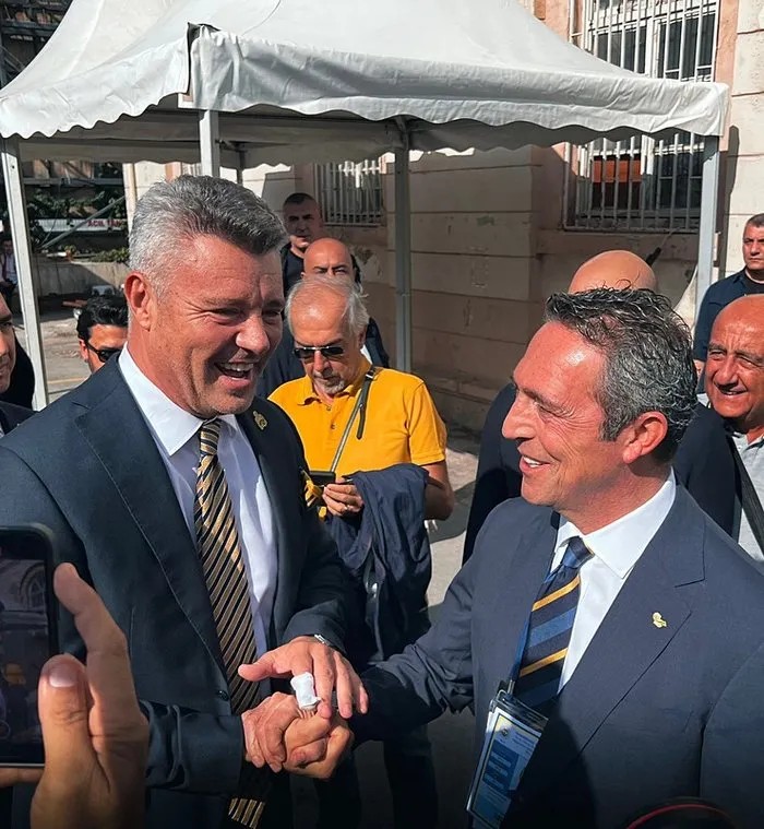 Ali Koç ile Sadettin Saran karşı karşıya! Fenerbahçe’de kongre heyecanında ilk gün sona erdi!