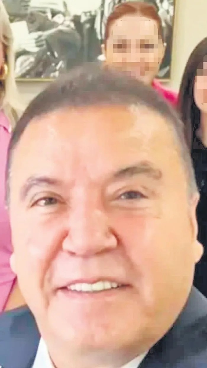 Görevden alınan CHP’li Antalya Büyükşehir Belediye Başkanı Muhittin Böcek 