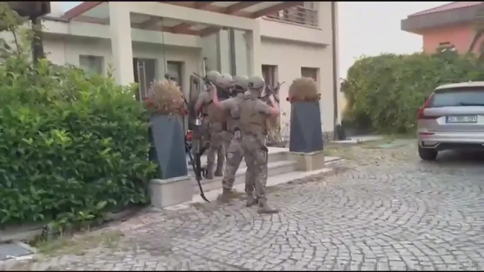 1786023746581.jpeg Sahte vatandaşlık şebekesinin WhatsApp yazışmaları ortaya çıktı - 2