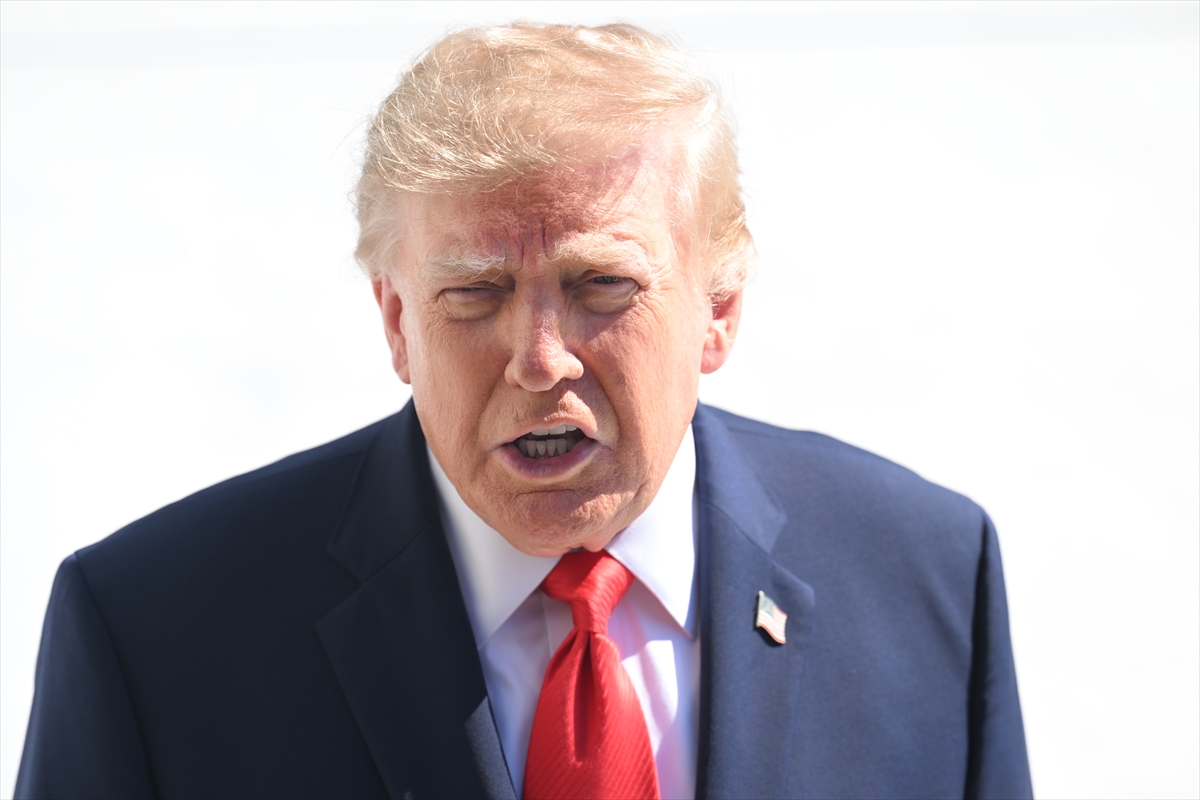 ABD Başkanı Trump, İran'la ilgili ʺkarar aşamasındaʺ olduğunu belirterek, ʺŞimdi İran konusunda karar verme noktasındayımʺ dedi (Fotoğraf: ahaber.com.tr / ekran görüntüsü)