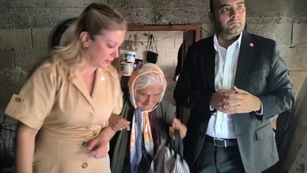 CHP ile Yeni Parti arasında 'Hürü Nine' kavgası! Kadın kolları birbirine girdi - 3