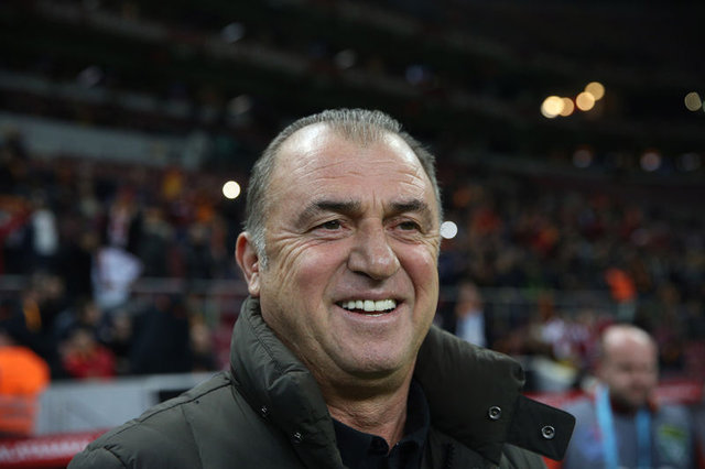 Transferde Terim’e tam yetki verildi
