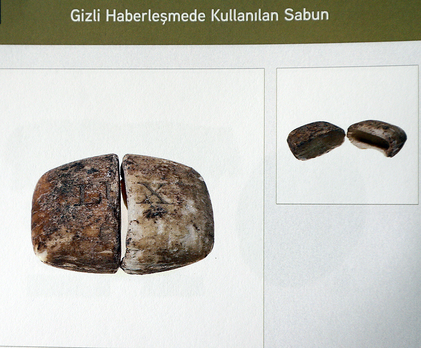 MİT, 90 yılını hazırladığı kitapçıkla anlattı