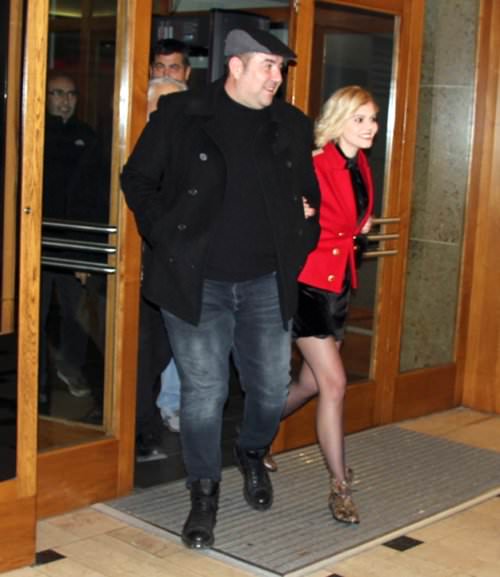 Ata Demirer kendinde 14 yaş küçük sevgilisiyle görüntülendi