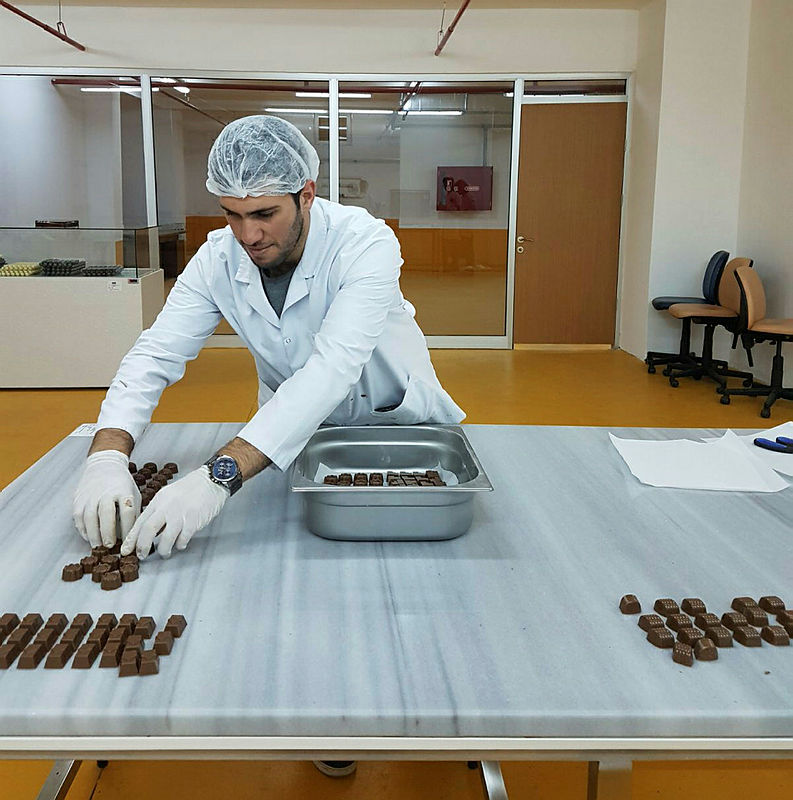 Keçiboynuzundan besin değeri yüksek çikolata üretildi A Haber Son