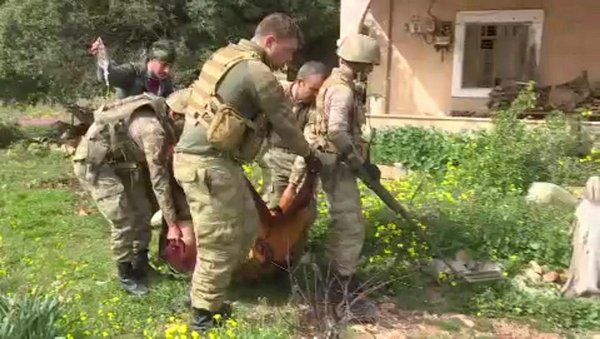 Afrin’de PKK’nın mayınına basan sivile TSK yardım etti .