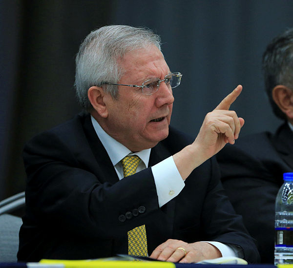 Aziz Yıldırım: Fenerbahçe camiası artık bölünmüştür