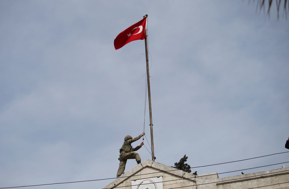 Afrin’e Türk bayrağını diken Mehmetçik konuştu