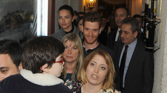 Adriana Lima aileye girdi