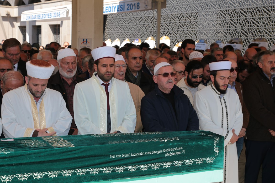 Usta oyuncu Dursun Ali Sarıoğlu son yolculuğuna uğurlandı