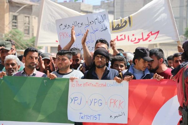 Cerablus’ta YPG/PKK protesto edildi