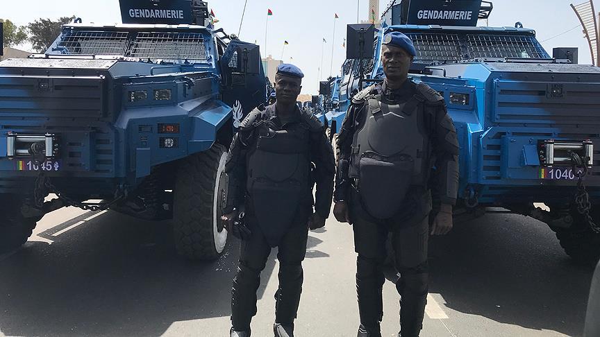 Senegal Cumhurbaşkanı’nı  Ejder Yalçınlar korudu!