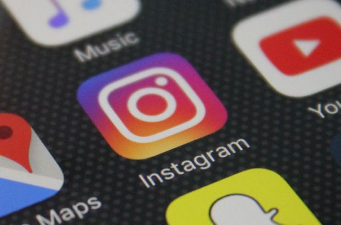 Instagram’a artık aynı anda birden fazla hikaye yüklenebiliyor