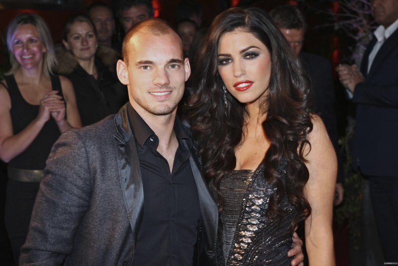 Wesley Sneijder ile Yolanthe Cabau ihanet yüzünden boşanıyor mu?