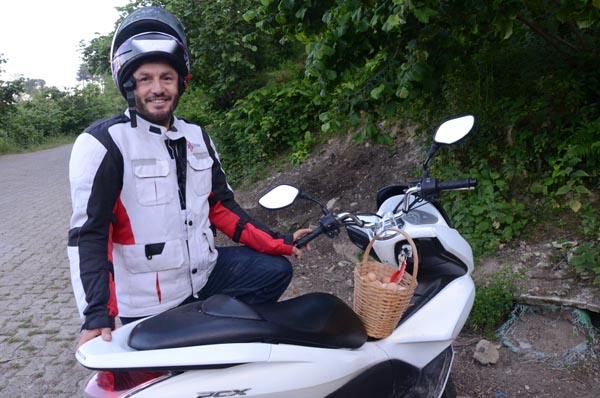 Kemal Sunal ve motosikletli kuryeler ilham kaynağı oldu