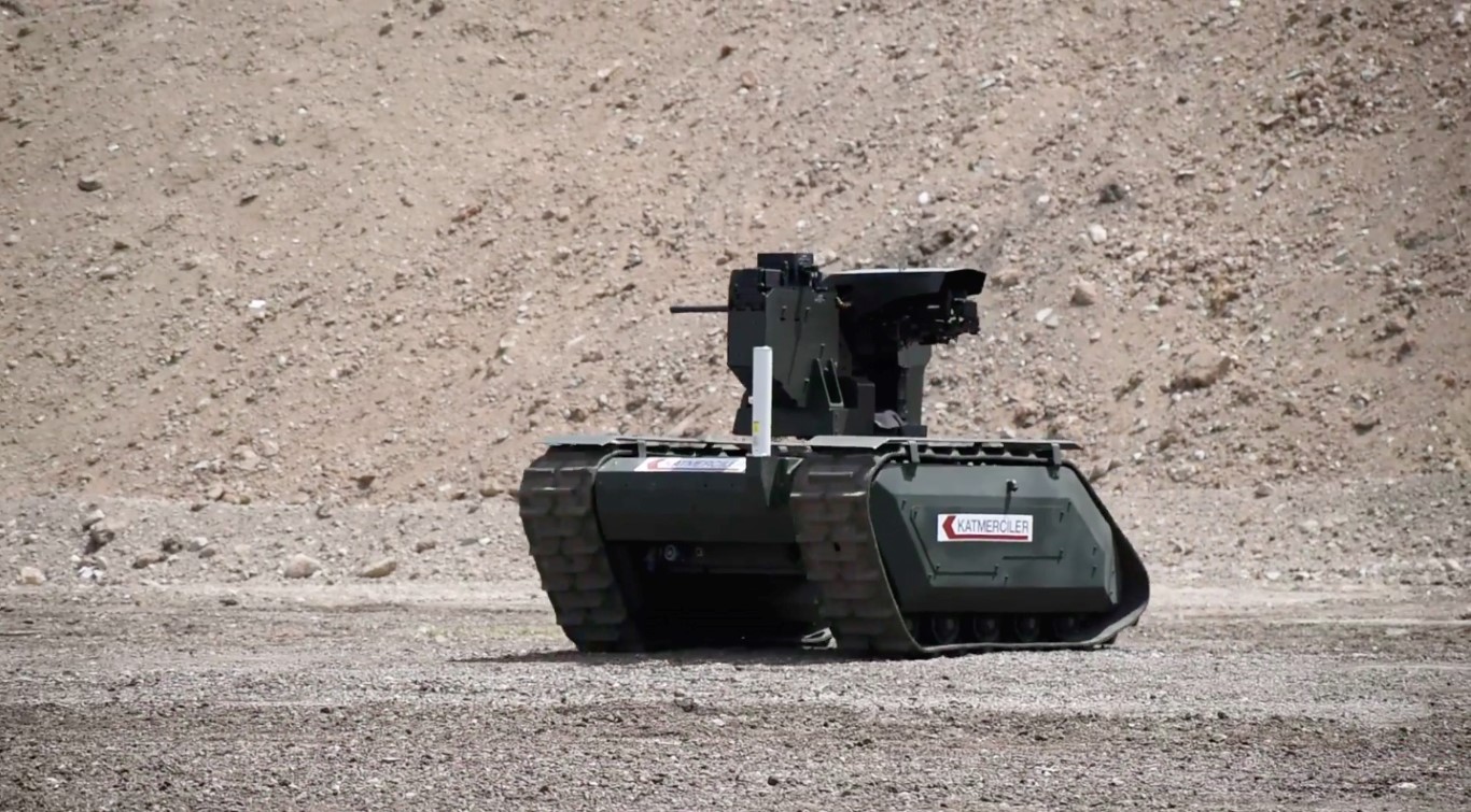 Türkiye’nin insansız kara aracı UKAP göreve hazır