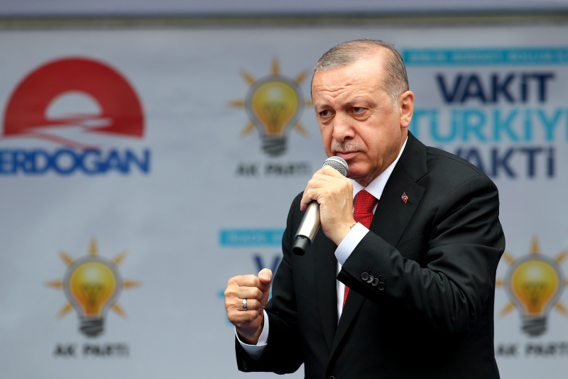 Cumhurbaşkanı Erdoğan: Adaylığı açıklandı, teröristlerin desteklediği adama gitti