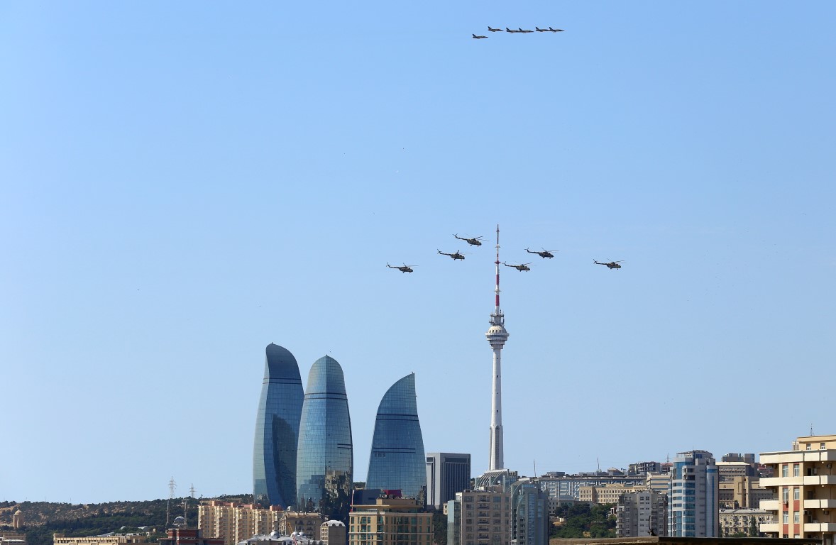 Azerbaycan Türkiye’den SOM füzesi aldı