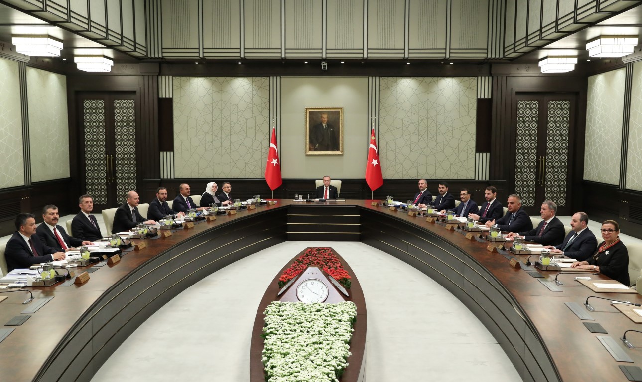 Erdoğan başkanlığındaki Cumhurbaşkanlığı Kabine Toplantısı’ndan ilk kare...