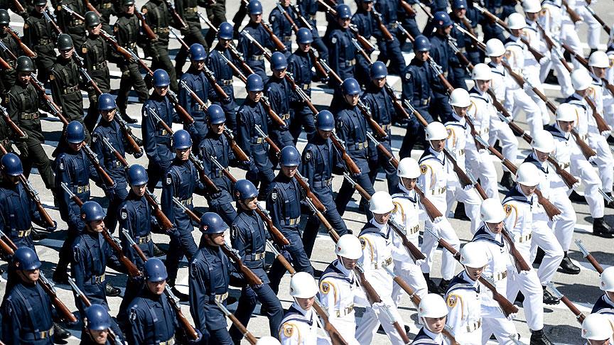 Bedelli askerliğe gidecek çalışanlar tazminat alabilecek mi? Bedelli askerlikte memurlar ve sözleşmelerin durumu nasıl olacak?