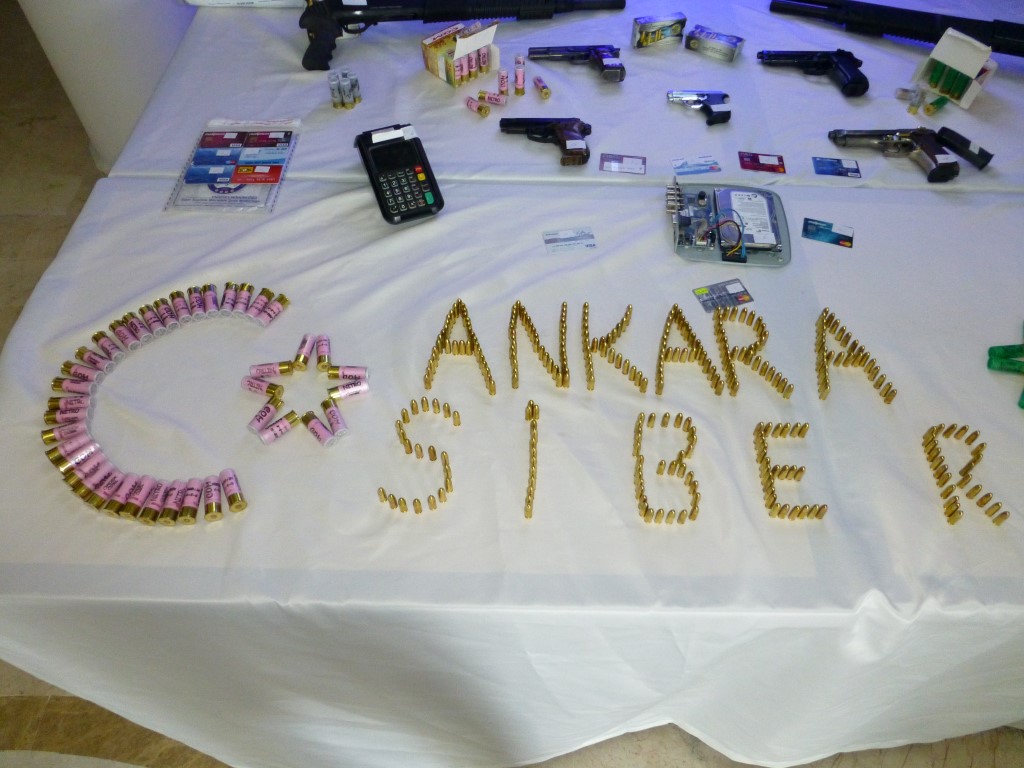 Ankara’da kredi kartı dolandırıcılarına operasyon