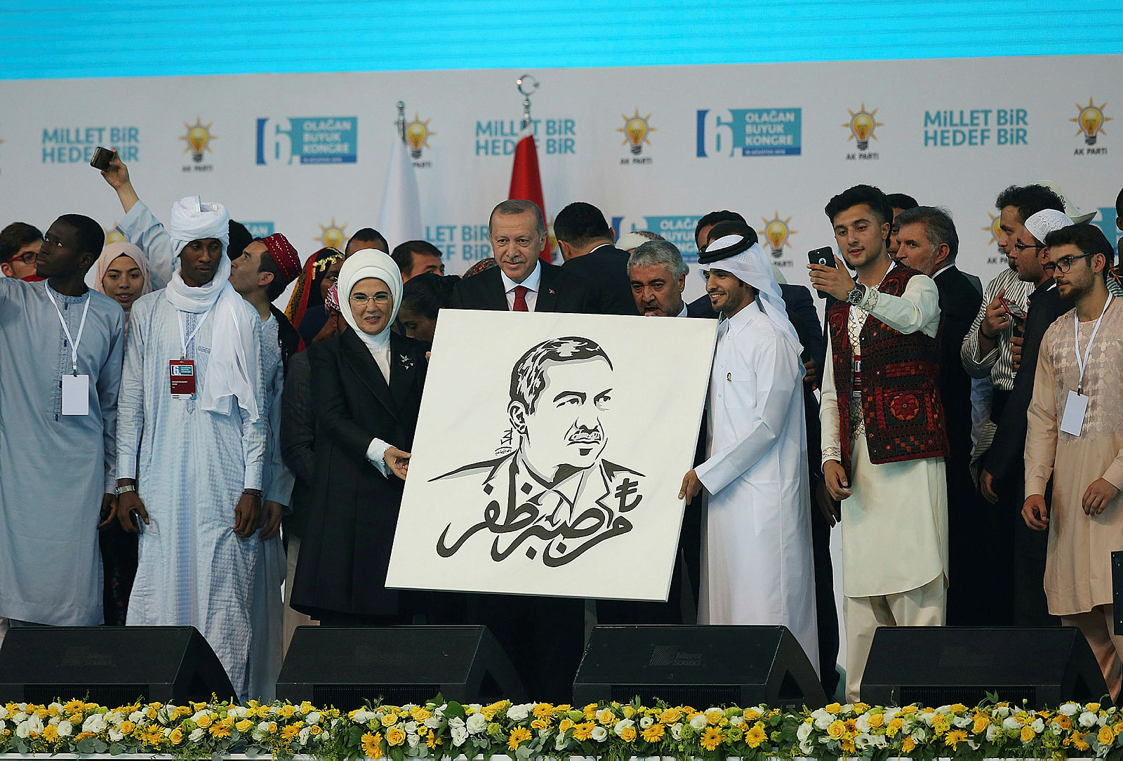 Başkan Erdoğan’a Katarlı ressam Ahmed Bin Macid el-Meadıd’den sürpriz hediye