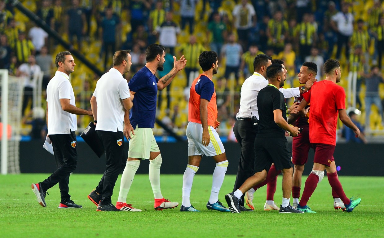 Volkan Demirel’den Kayserisporlu futbolculara şok sözler!