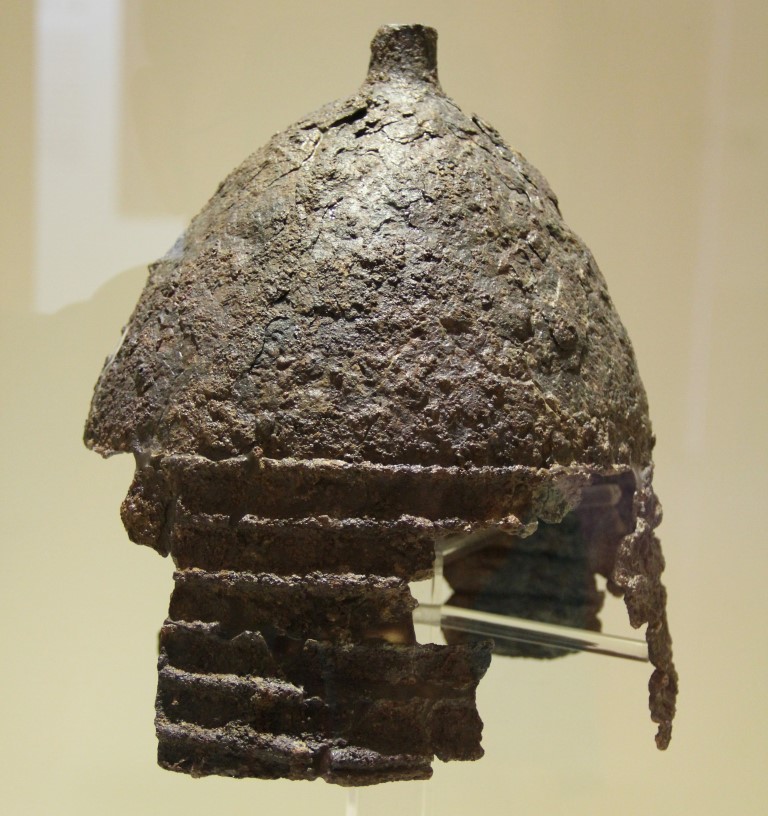 2 bin 800 yıllık savaşçı miğferi paha biçilemiyor