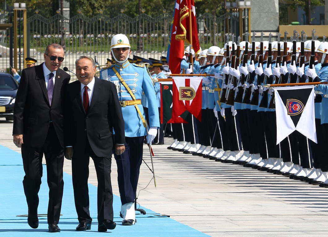 Başkan Erdoğan ile Nazarbayev’den kritik görüşme! Karşılamada dikkat çeken anlar...