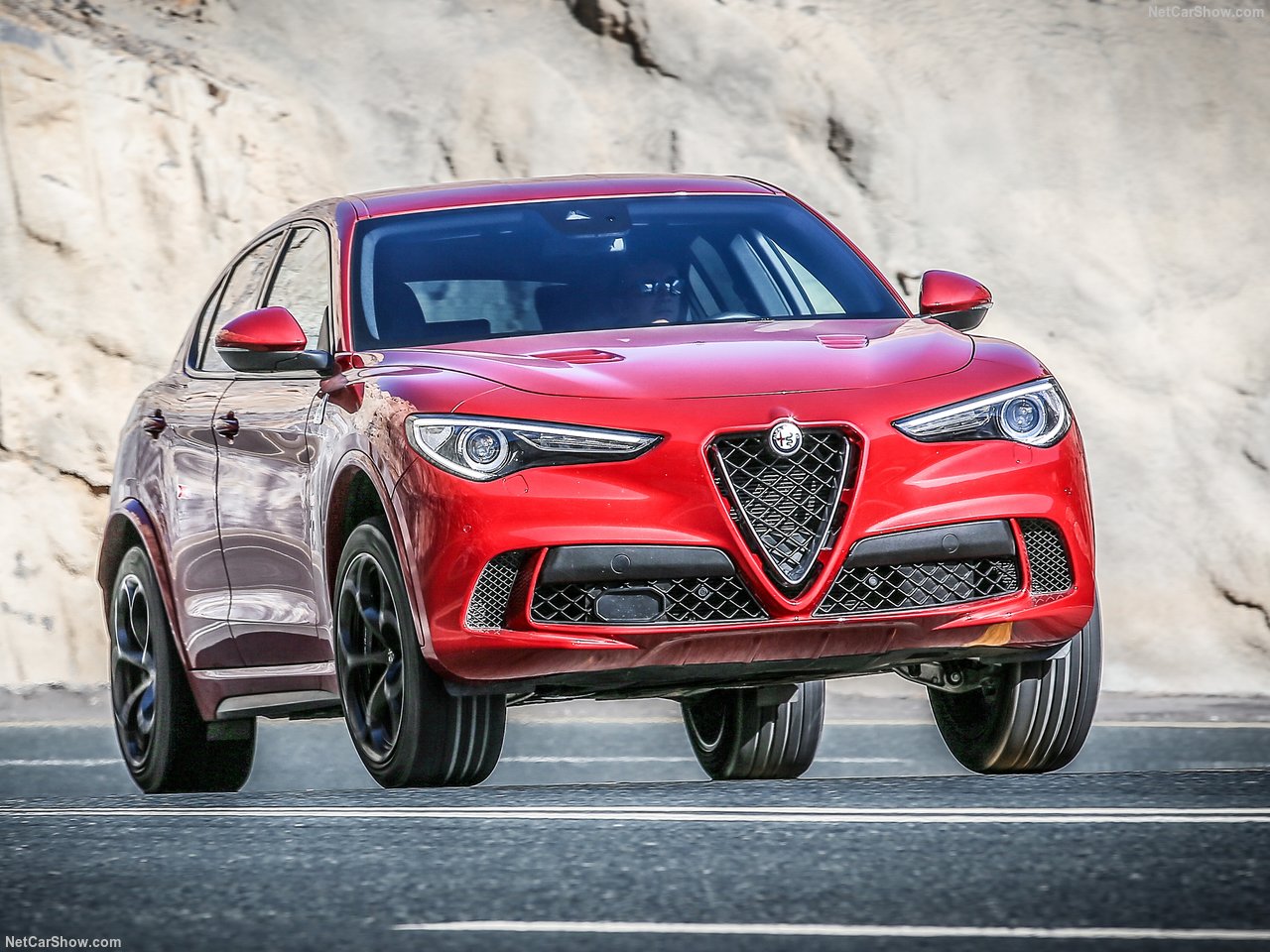 Alfa Romeo Stelvio Quadrifoglio, yılın SUV’u seçildi