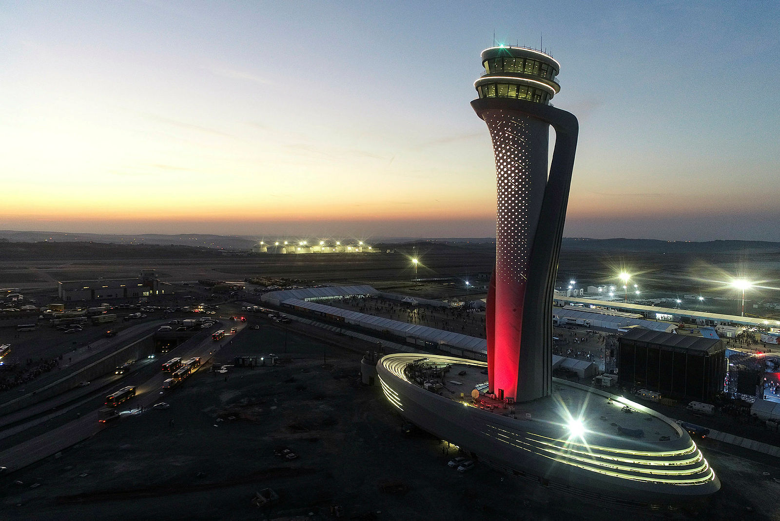 İstanbul Yeni Havalimanı’na ulaşım ücretleri ne kadar olacak? İşte ilçe ilçe Yeni Havalimanı’na ulaşım ücretleri…