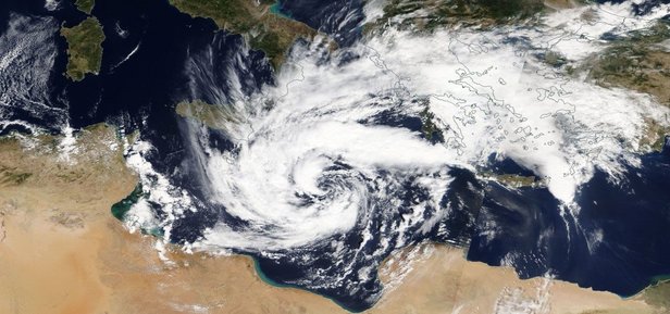 Gittiği yeri vurdu geçti! Tropikal fırtına ’Zorba’ İstanbul’u etkileyecek mi?