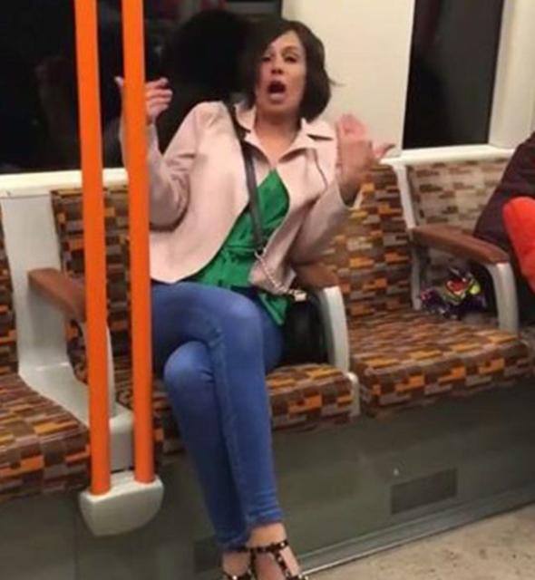 Londra metrosunda ırkçı saldırı