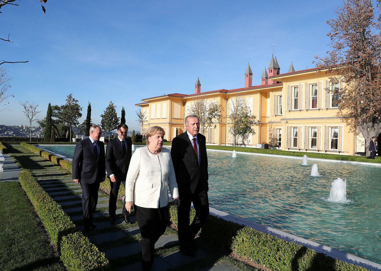 İstanbul’daki tarihi Suriye zirvesi dünya basınında