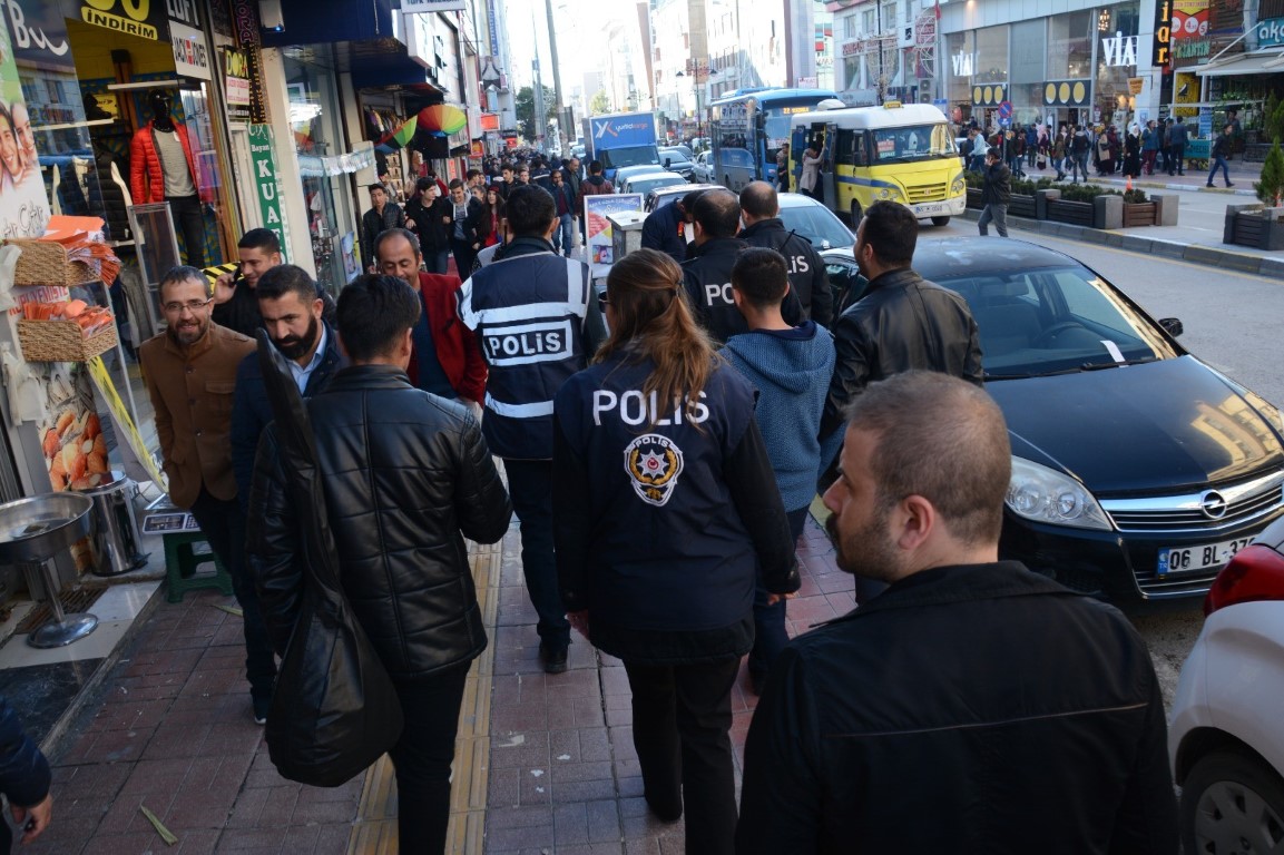 Türkiye genelinde dev operasyon bin 727 kişi yakalandı