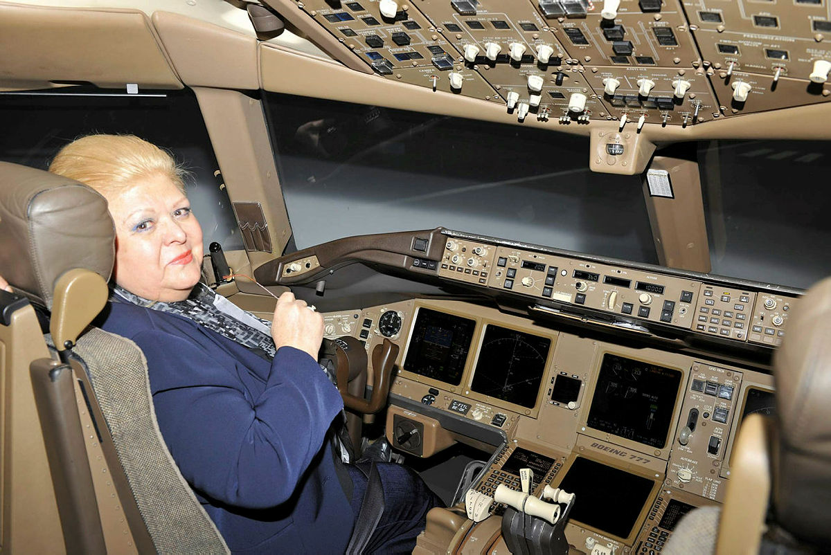 Neşe Karaböcek’ten Erdoğan’a büyük övgü: Kimse sarsmaya kalkmasın