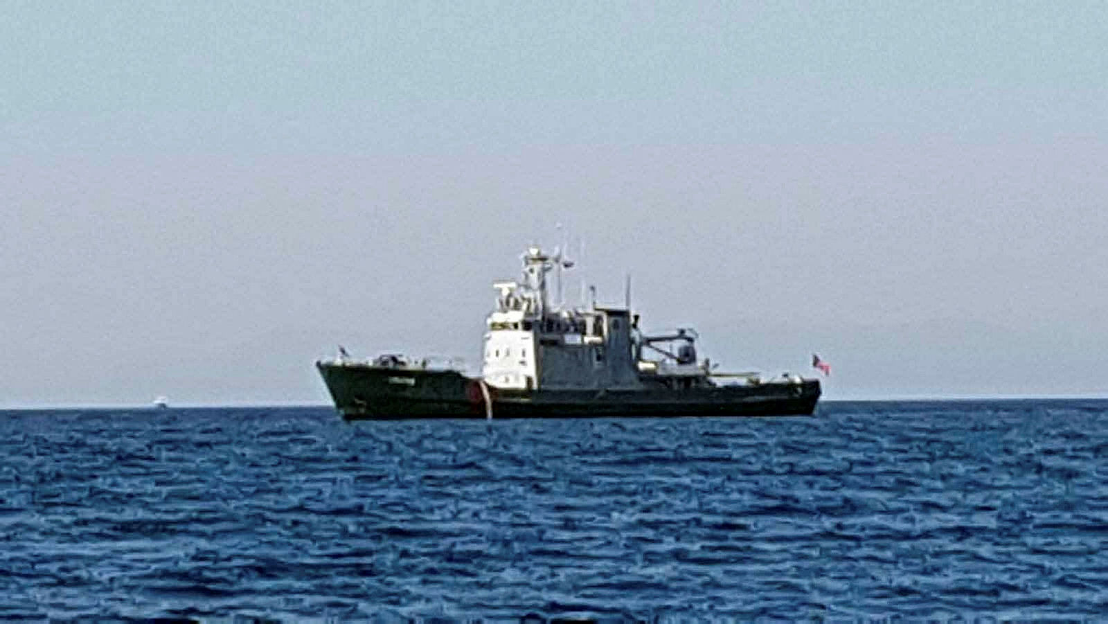 Yunan askeri araştırma gemisi Kuşadası Körfezi’nde görüntülendi