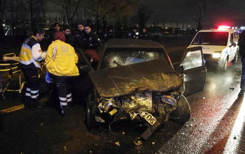 Ankara’da Hareketli Anlar! Arabadan çıkanlar şoke Etti - A Haber En Son ...