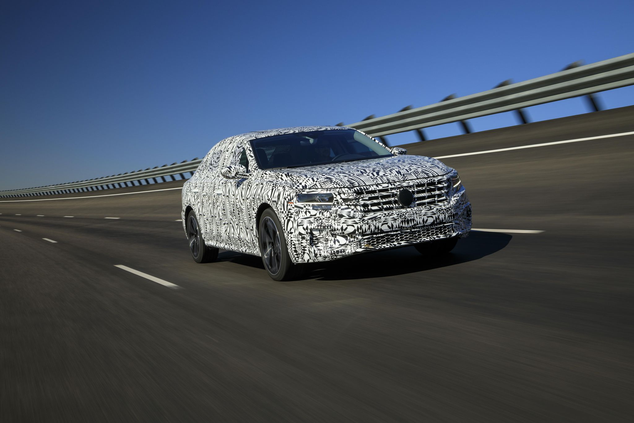 Volkswagen Passat yeni motoruyla geliyor! Yeni Volkswagen Passat’ın motor ve donanım özellikleri neler?