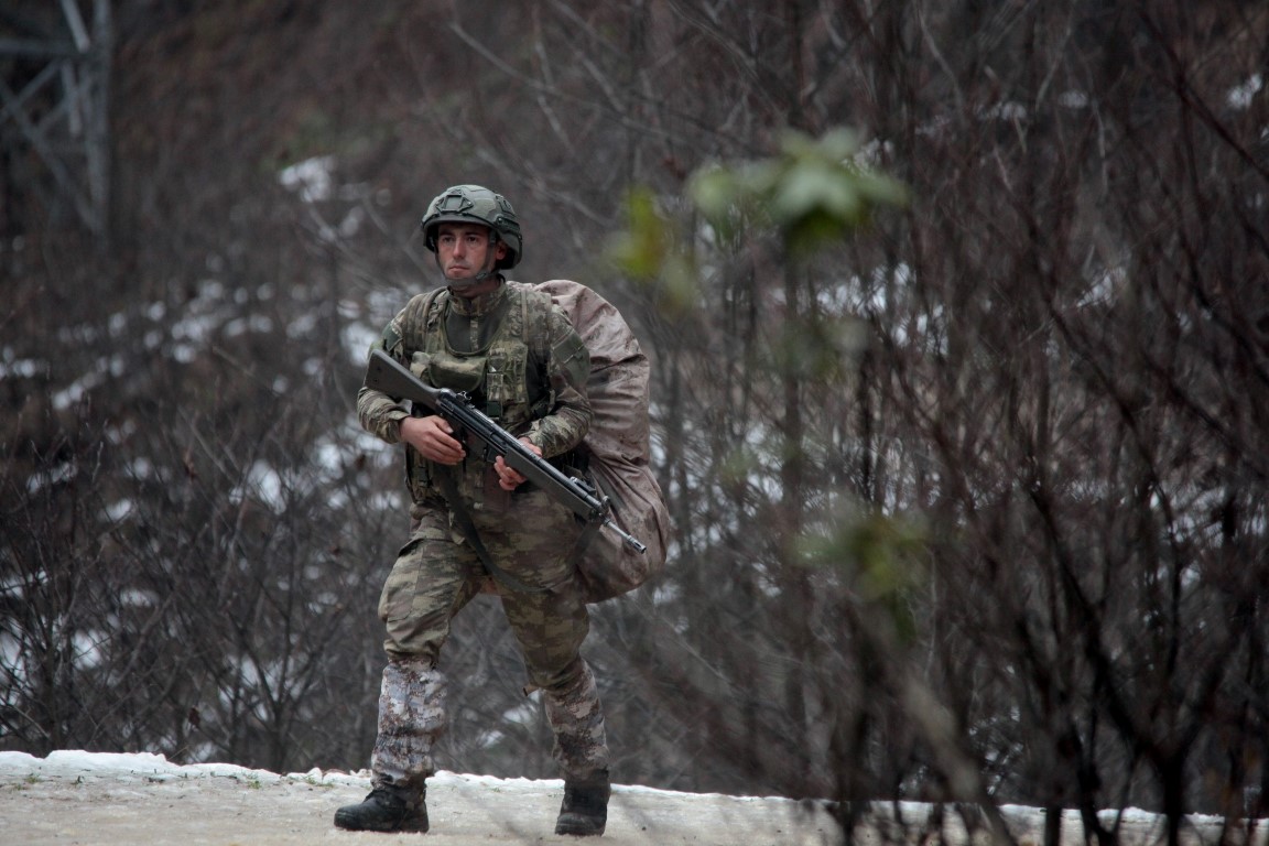 Karadeniz’de PKK’lı teröristler yalın ayak kaçtı