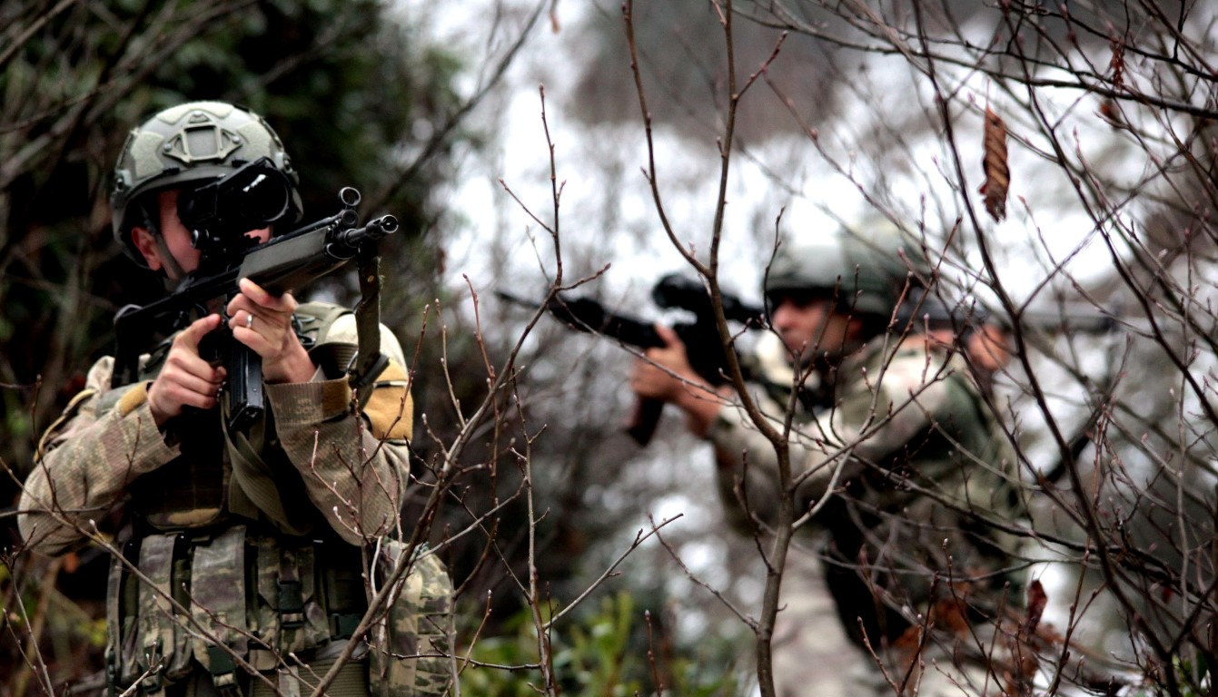 Karadeniz’de PKK’lı teröristler yalın ayak kaçtı